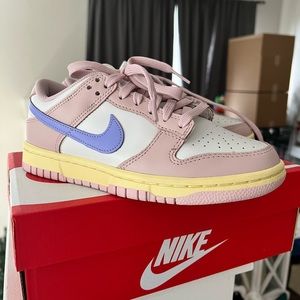 Nike dunk low “ Pink Oxford “